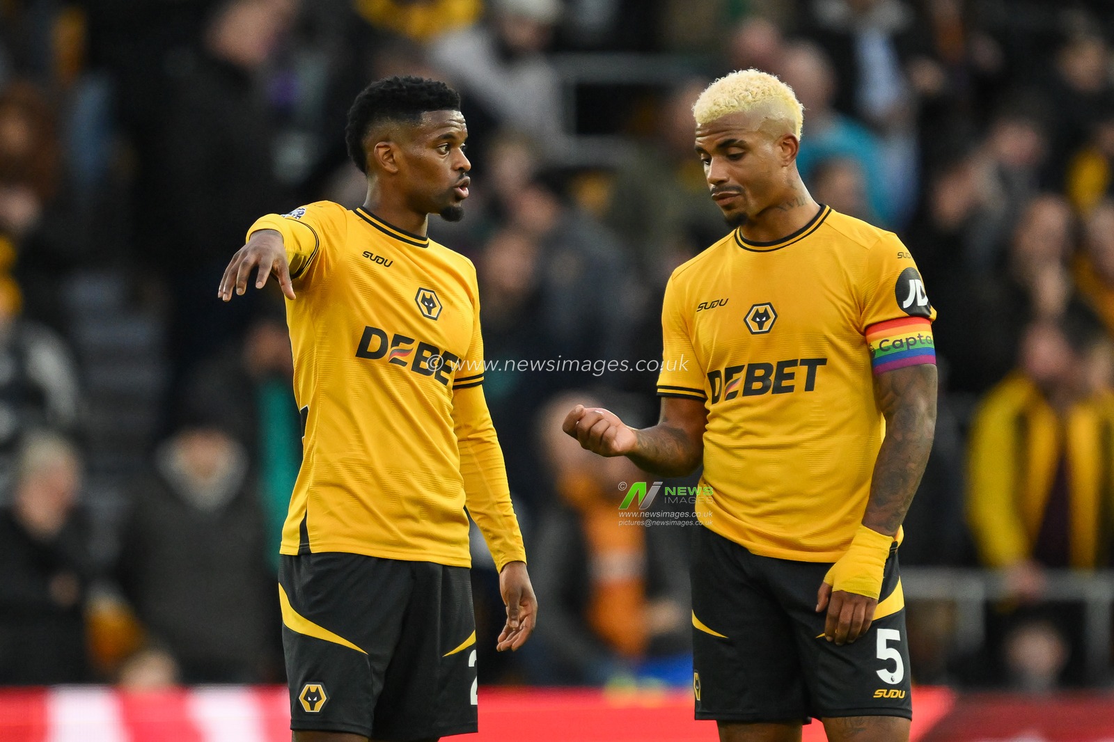 NÃ©lson Semedo of Wolverhampton Wanderers talks to Mario Lemina of Wolverhampton Wanderers during the Premier League match Wolverhampton Wanderers vs Bournemouth at Molineux, Wolverhampton, United Kingdom, 30th November 2024

(Photo by Craig Thomas/News Images)
