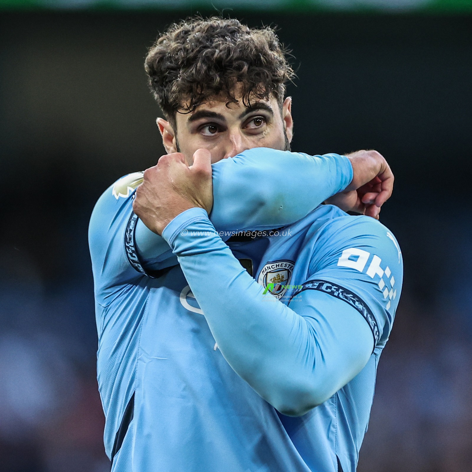 JoÅ¡ko Gvardiol of Manchester City during the Premier League match Manchester City vs Wolverhampton Wanderers at Etihad Stadium, Manchester, United Kingdom, 2nd May 2025

(Photo by Mark Cosgrove/News Images)