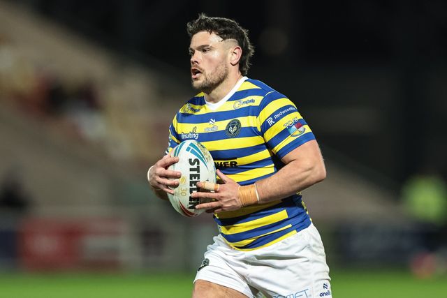 Joe Philbin of Warrington Wolves breaks with the ball during the Betfred Super League Round 4 match York Knights vs Warrington Wolves at LNER Community Stadium, York, United Kingdom on 06 March 2026

(Photo by Mark Cosgrove/News Images)