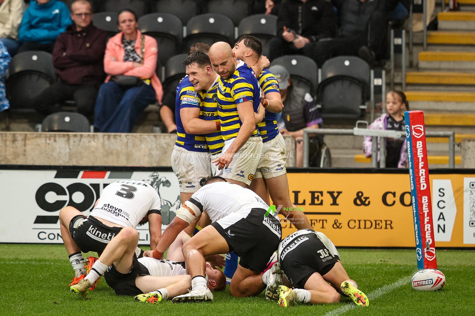 Betfred Super League round 25 Hull FC v Warrington Wolves