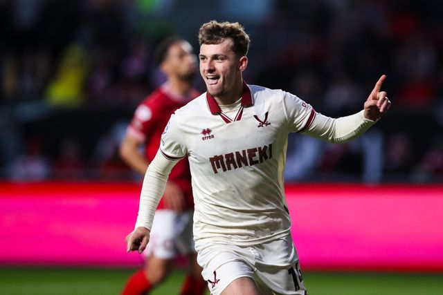 Harrison Burrows of Sheffield United celebrates his penalty goal to make it 0-1 during the Sky Bet Championship Playoff Semi-final match Bristol City vs Sheffield United at Ashton Gate, Bristol, United Kingdom, 8th May 2025

(Photo by Gareth Evans/News Images)