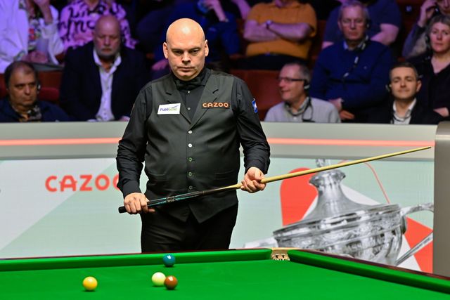 Stuart Bingham looks over the table, during the Cazoo World Championships 2024 at Crucible Theatre, Sheffield, United Kingdom, 4th May 2024

(Photo by Cody Froggatt/News Images)
