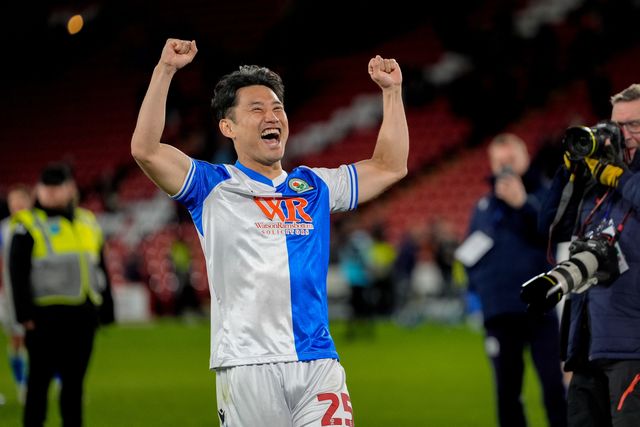 Ryoya Morishita of Blackburn Rovers applauds the fans after the final whistle  and celebrates his team win during the Sky Bet Championship match Sheffield United vs Blackburn Rovers at Bramall Lane, Sheffield, United Kingdom on 22 April 2026

(Photo by Maynard Manyowa/News Images)