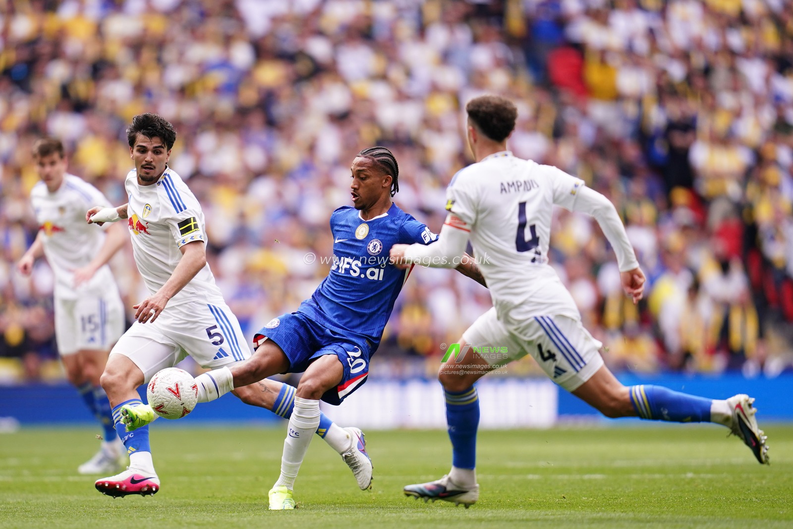during the Emirates FA Cup Semi-Final match Chelsea vs Leeds United at Wembley Stadium, London, United Kingdom on 26 April 2026

(Photo by Harvey Murphy/News Images)
