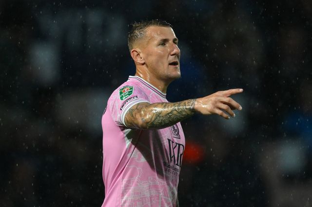 Kyle McFadzean of Blackburn Rovers gives his team instructions during the Carabao Cup match Stockport County vs Blackburn Rovers at Edgeley Park Stadium, Stockport, United Kingdom, 13th August 2024

(Photo by Craig Thomas/News Images)
