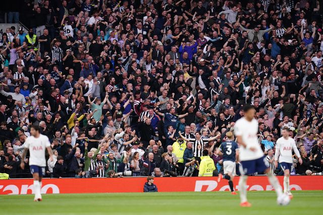 Newcastle support celebrate 0-1 lead during the Premier League match Tottenham Hotspur vs Newcastle Untied at Tottenham Hotspur Stadium, London, United Kingdom on 29 August 2026

(Photo by Harvey Murphy/News Images)