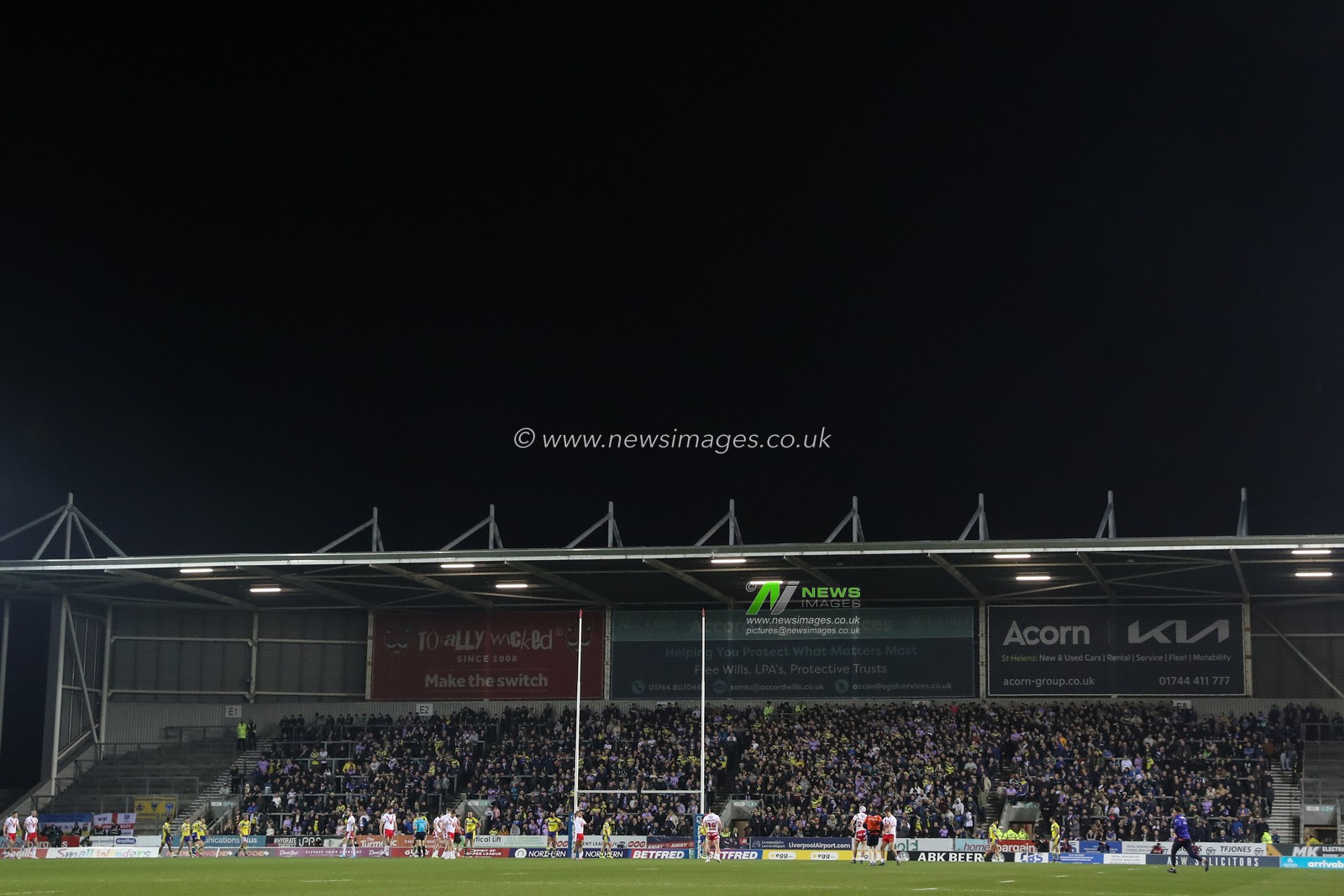Warrington Wolves fans during the Betfred Super League Round 5 match St Helens vs Warrington Wolves at Totally Wicked Stadium, St Helens, United Kingdom, 21st March 2025

(Photo by Gareth Evans/News Images)