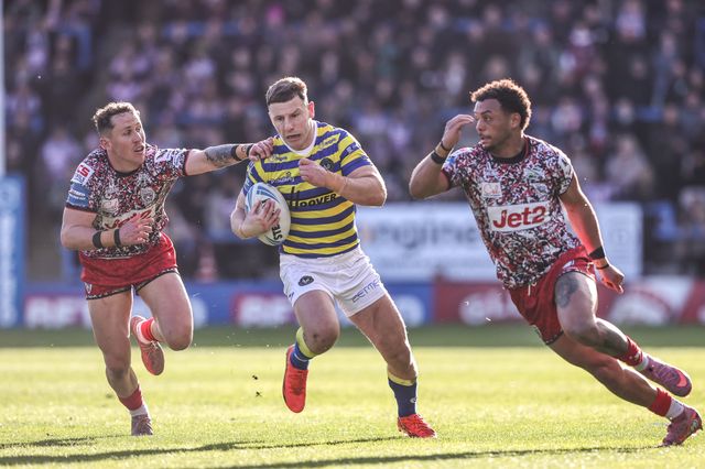 George Williams of Warrington Wolves breaks with the ball during the Betfred Challenge Cup Quarter Final match Warrington Wolves vs Leigh Leopards at The Halliwell Jones Stadium, Warrington, United Kingdom on 11 April 2026

(Photo by Alfie Cosgrove/News Images)