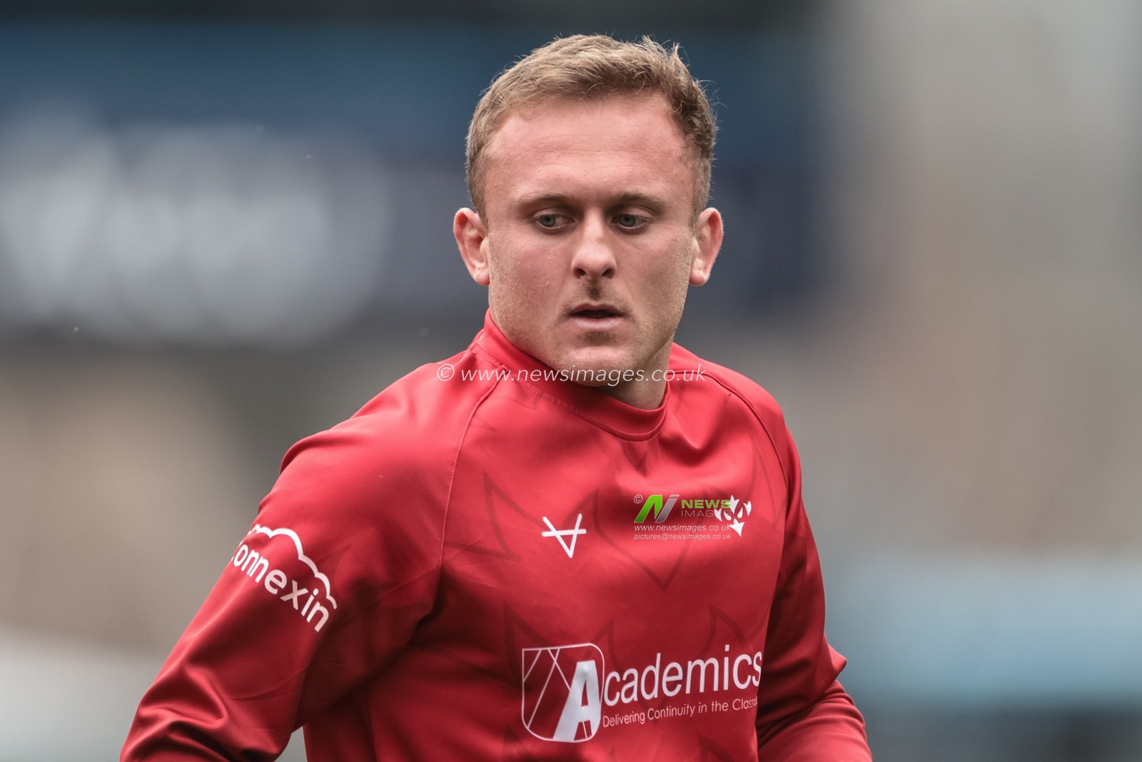 Jez Litten of Hull KR in the pre-game warm up during the Betfred Super League Round 4 match Huddersfield Giants vs Hull KR at Accu Stadium, Huddersfield, United Kingdom on 08 March 2026

(Photo by Mark Cosgrove/News Images)