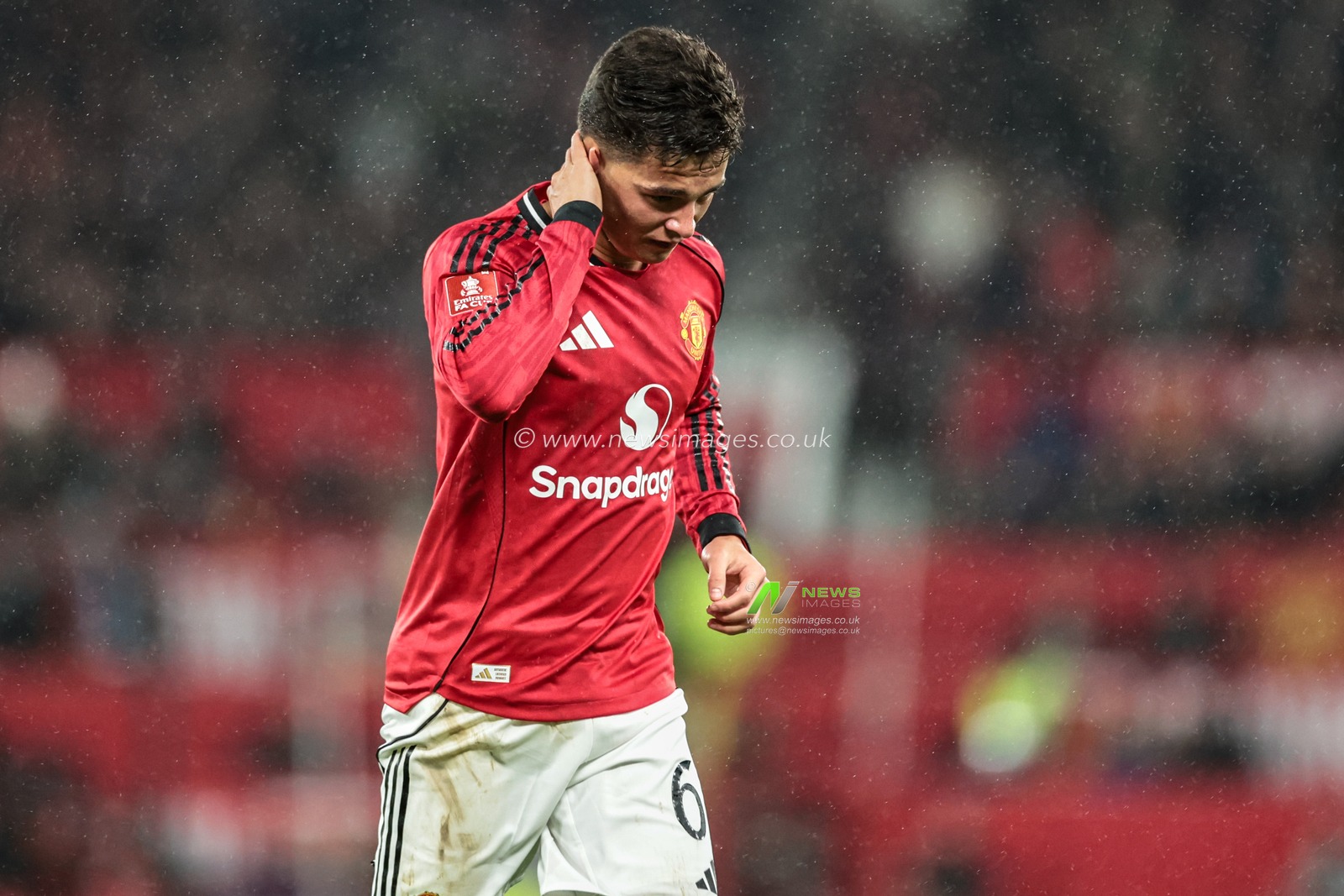 Shea Lacey of Manchester Untied heads to the tunnel as he is given a red card by referee Simon Hooper during the Emirates FA Cup Third Round match Manchester United vs Brighton and Hove Albion at Old Trafford, Manchester, United Kingdom, 11th January 2026

(Photo by Mark Cosgrove/News Images)