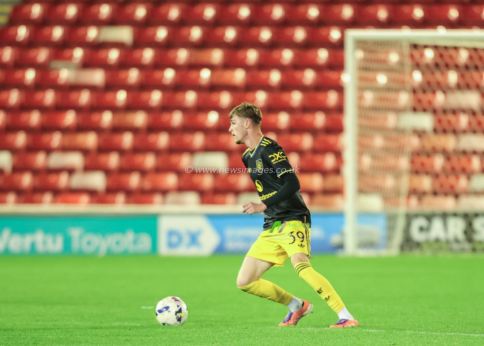Tyler Fletcher of Manchester United in action during the The Vertu Trophy Group D match Barnsley vs Manchester United U21 at Oakwell, Barnsley, United Kingdom, 21st October 2025

(Photo by Richard Bierton/News Images)