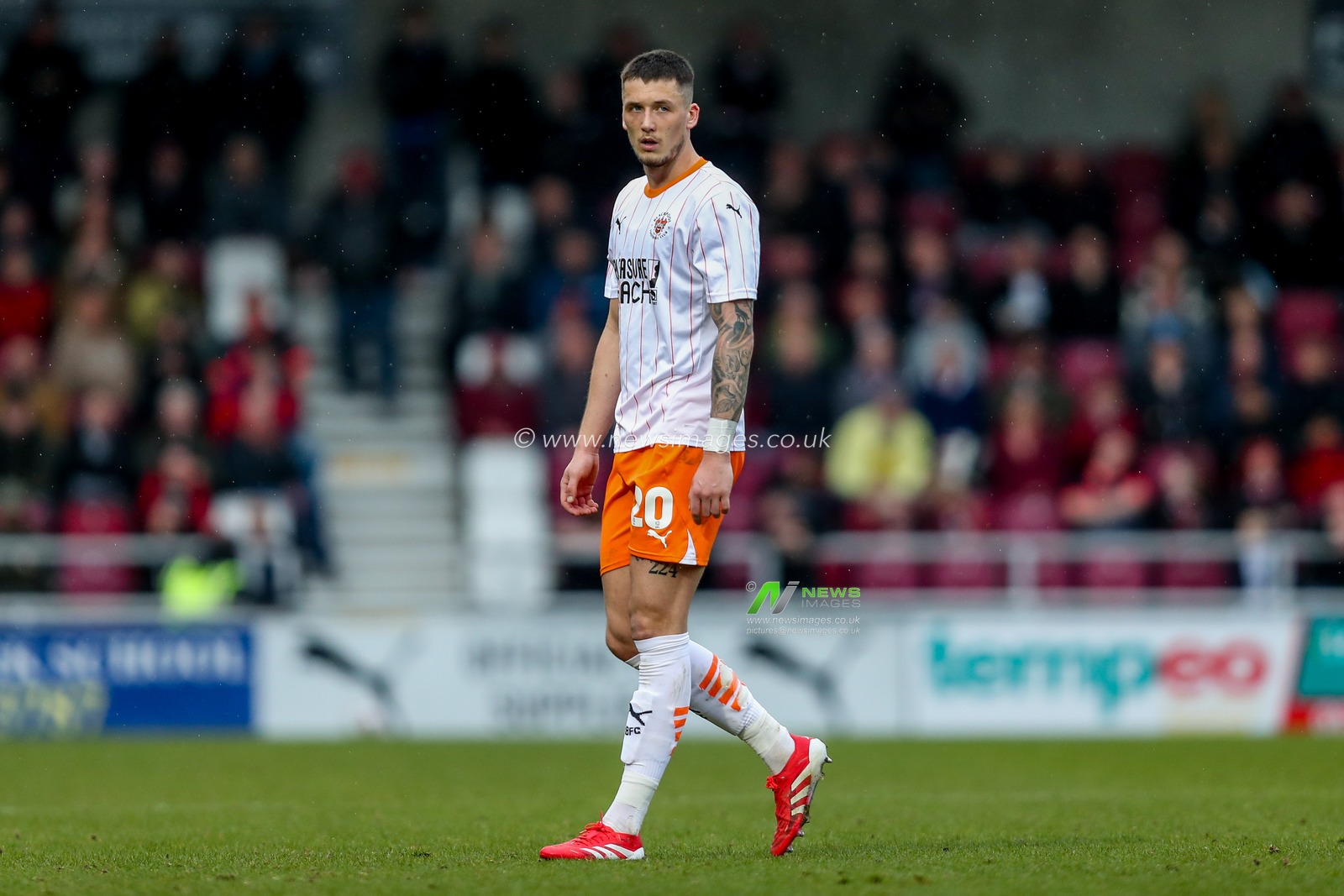 Oliver Casey of Blackpool looks on during the Sky Bet League 1 match Northampton Town vs Blackpool at Sixfields Stadium, Northampton, United Kingdom, 22nd March 2025

(Photo by Izzy Poles/News Images)
