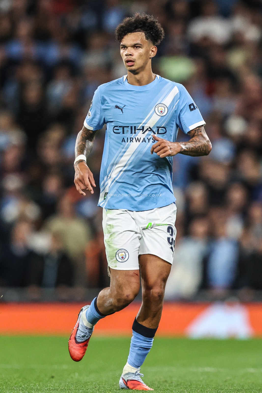 Nico O'Reilly of Manchester City during the UEFA Champions League 2025/26 Phase MD1 Manchester City vs Napoli League at The City of Manchester Stadium, Manchester, United Kingdom, 18th September 2025

(Photo by Alfie Cosgrove/News Images)