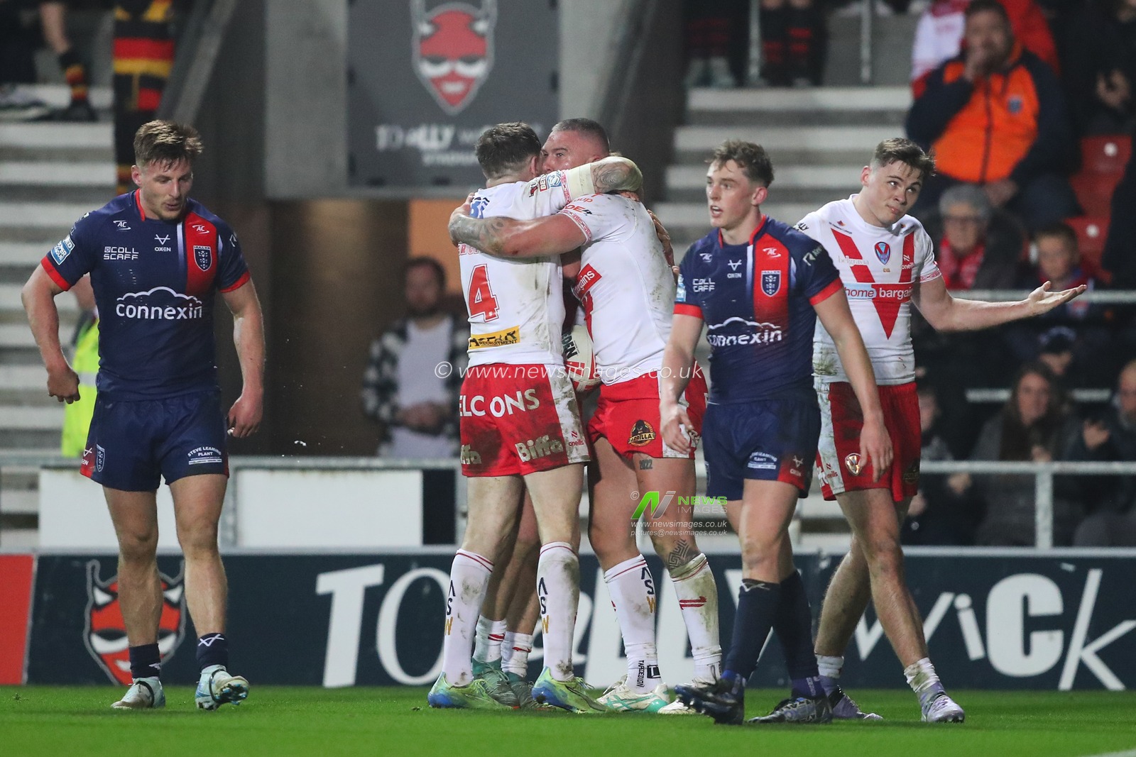 Curtis Sironen of St. Helens celebrates his try to make it 4-4 during the Betfred Super League Round 4 match St Helens vs Hull KR at Totally Wicked Stadium, St Helens, United Kingdom, 7th March 2025

(Photo by Gareth Evans/News Images)