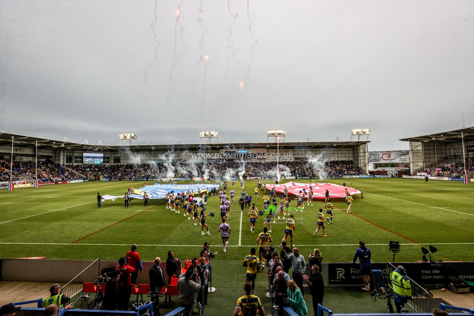 The teams come out for the game during the Betfred Super League Round 12 match Warrington Wolves vs Hull KR at Halliwell Jones Stadium, Warrington, United Kingdom, 23rd May 2025

(Photo by Alfie Cosgrove/News Images)