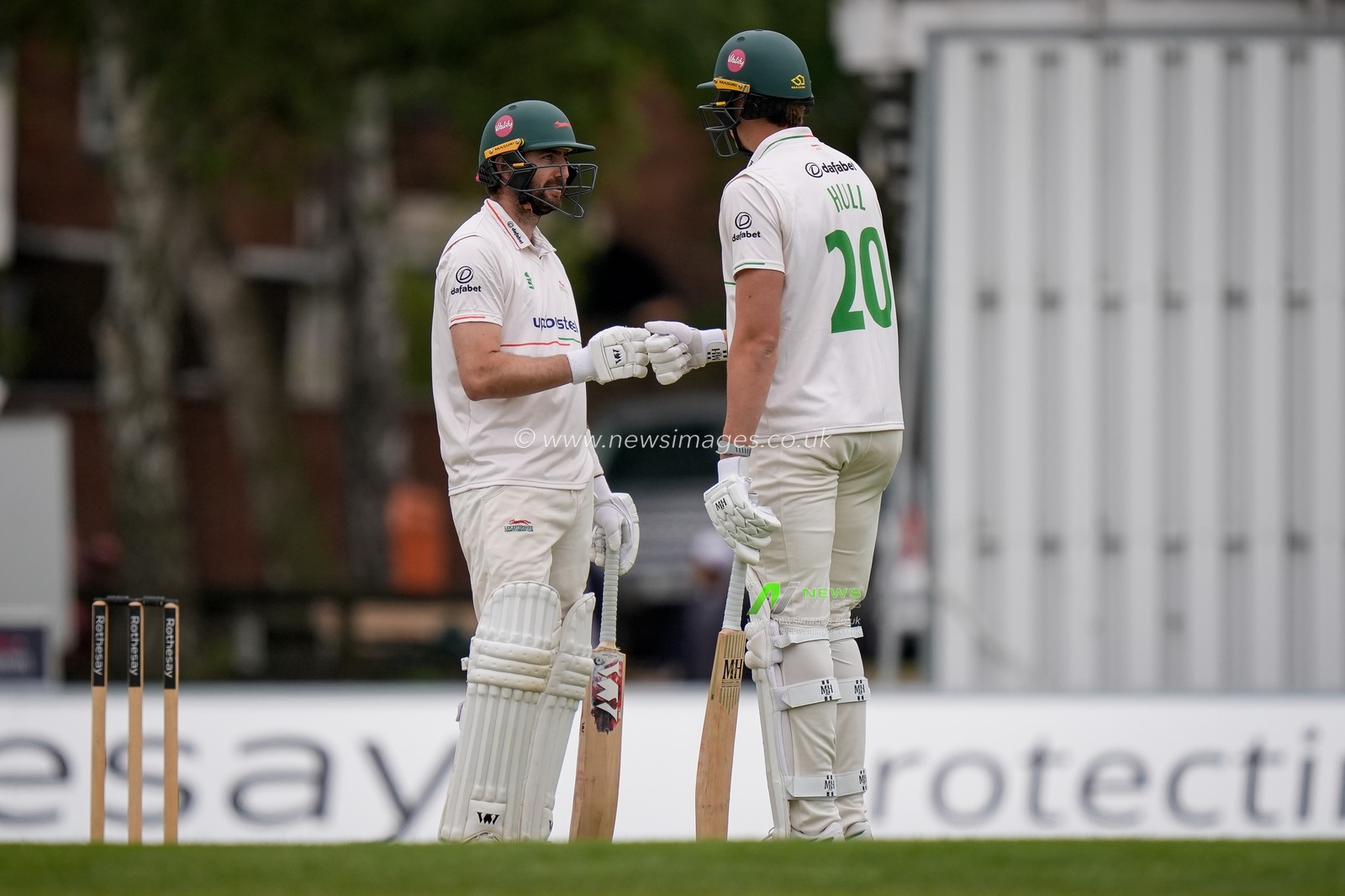 Stephen Eskinazi and Josh Hull pump fists after Eskinazi scores a 100 during the County Championship Division One day 3 Leicestershire vs Nottinghamshire at Grace Road, Leicester, United Kingdom on 03 May 2026

(Photo by Maynard Manyowa/News Images)