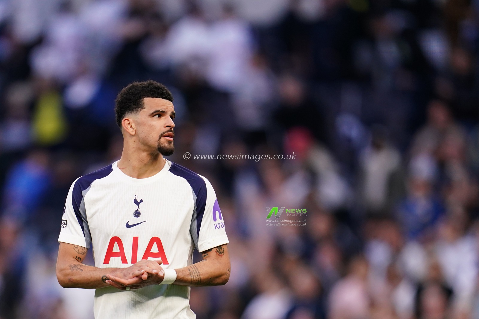 Dominic Solanke of Tottenham Hotspur at full time during the Premier League match Tottenham Hotspur vs Brighton & Hove Albion at Tottenham Hotspur Stadium, London, United Kingdom on 18 April 2026

(Photo by Harvey Murphy/News Images)