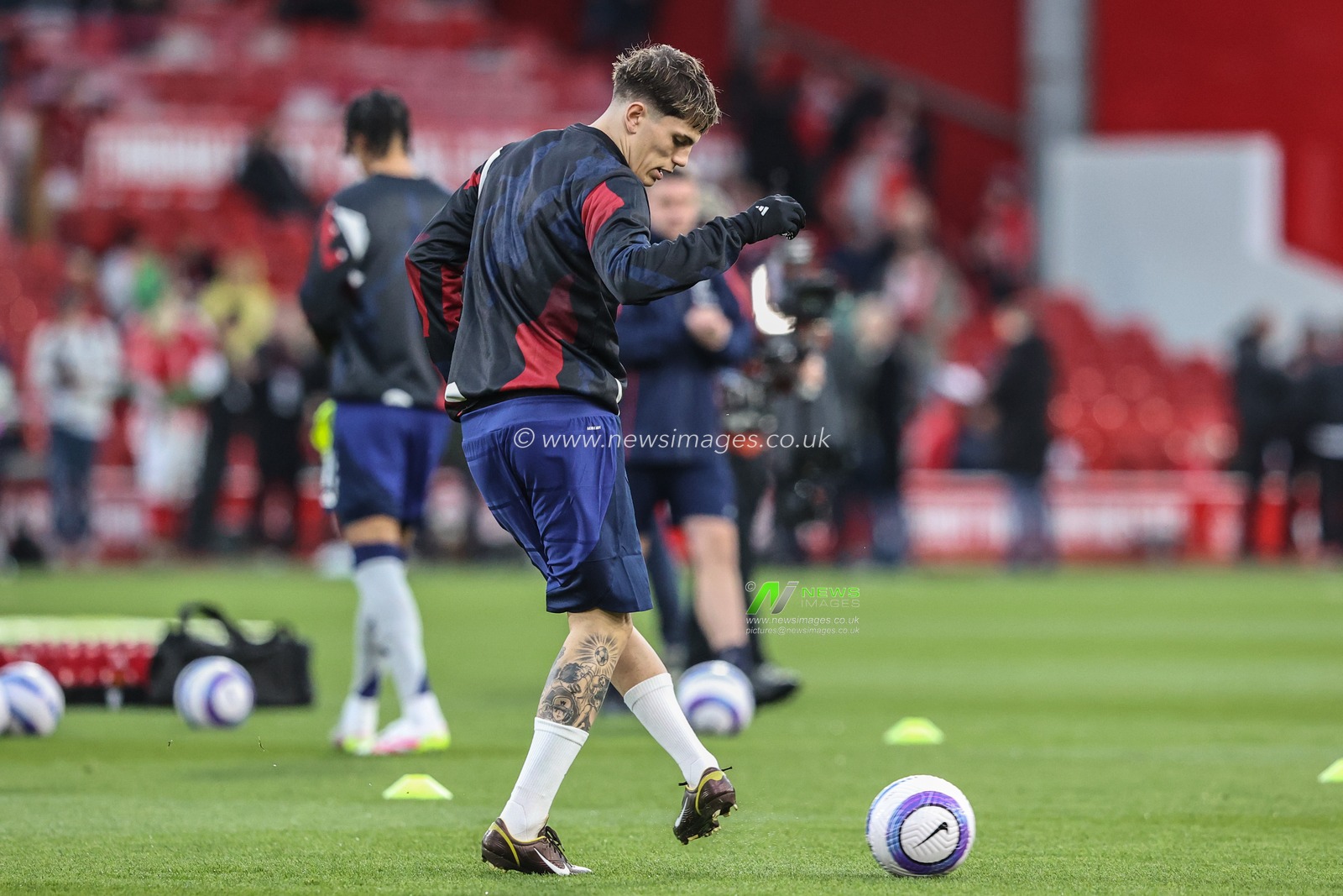 Alejandro Garnacho of Manchester United in the pregame warmup session during the Premier League match Nottingham Forest vs Manchester United at City Ground, Nottingham, United Kingdom, 1st April 2025

(Photo by Alfie Cosgrove/News Images)