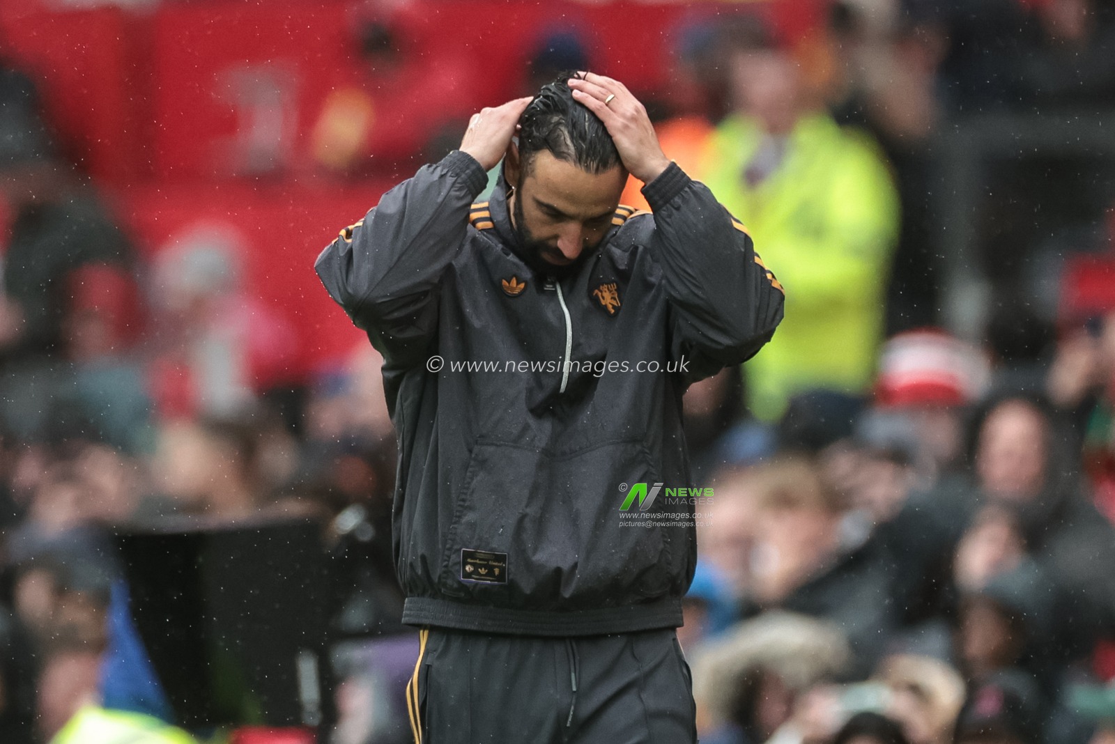 Ruben Amorim manager of Manchester United reacts to a penalty shout during the Premier League match Manchester United vs Sunderland at Old Trafford, Manchester, United Kingdom, 4th October 2025

(Photo by Mark Cosgrove/News Images)