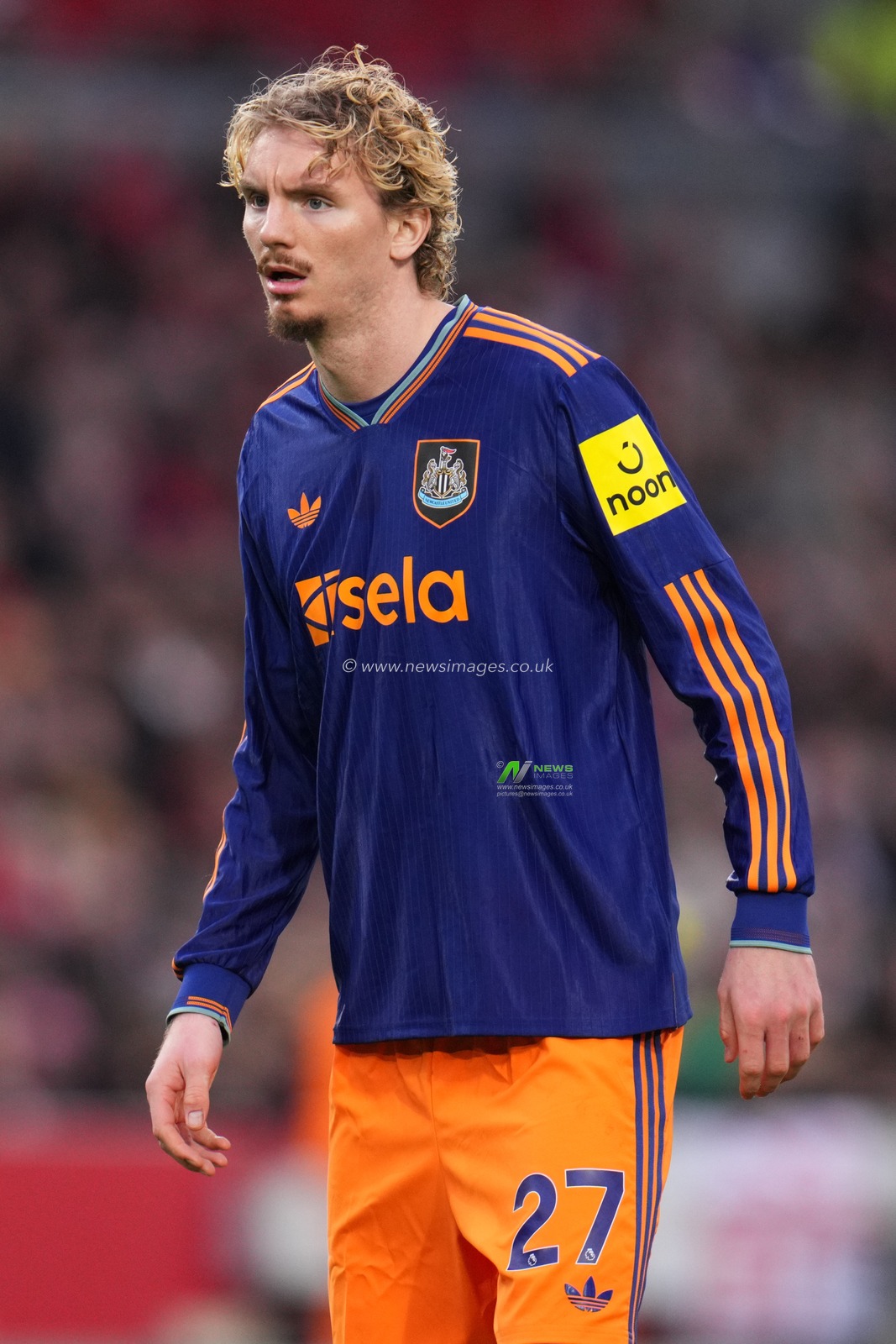 Nick Woltemade of Newcastle United during the Premier League match Brentford vs Newcastle United at The Gtech Community Stadium, London, United Kingdom, 9th November 2025

(Photo by Harvey Murphy/News Images)

*** GER AUT SUI OUT ***