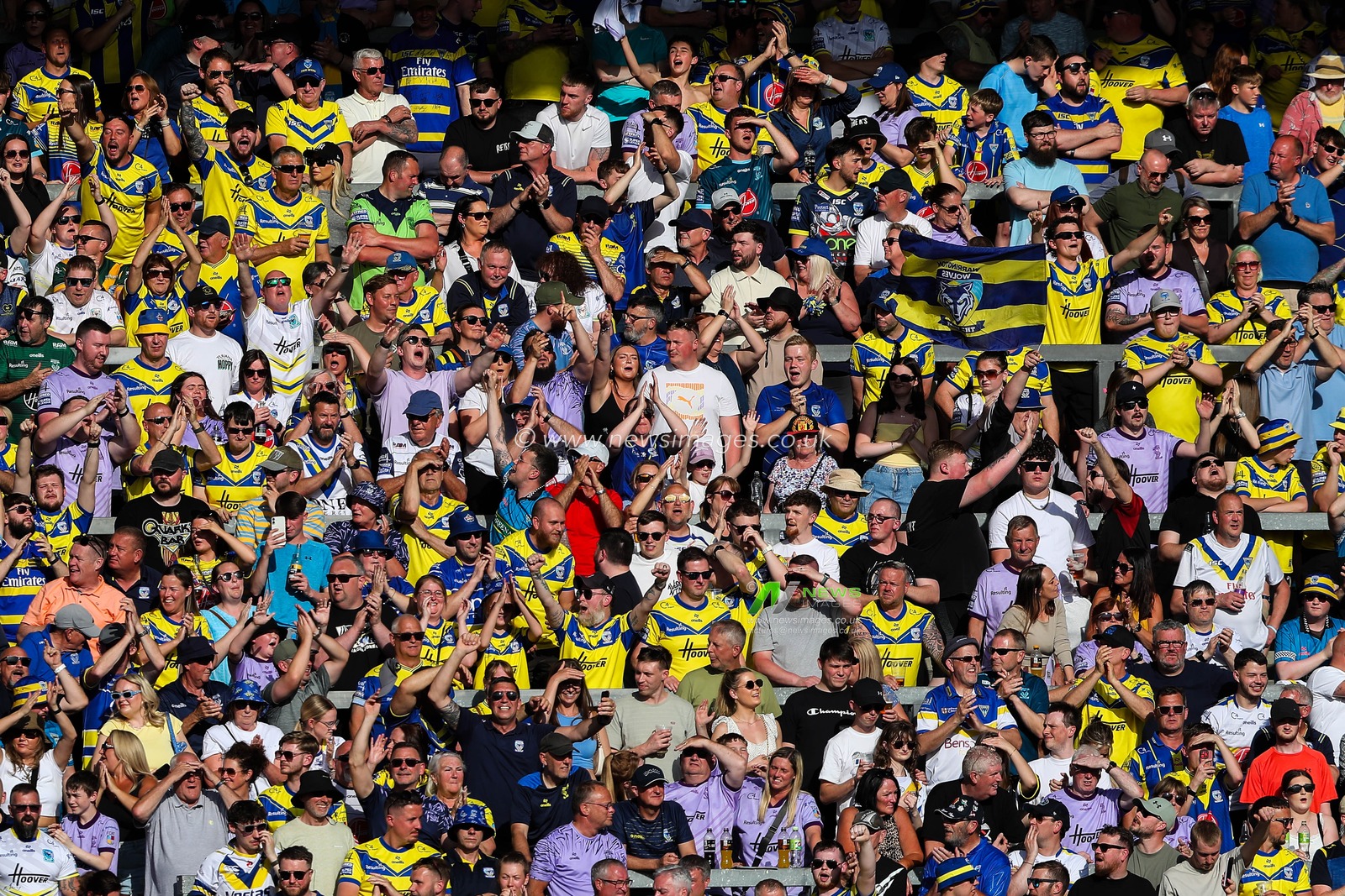 Warrington Wolves fans during the Betfred Challenge Cup Semi-final match Warrington Wolves vs Leigh Leopards at Totally Wicked Stadium, St Helens, United Kingdom, 11th May 2025

(Photo by Gareth Evans/News Images)
