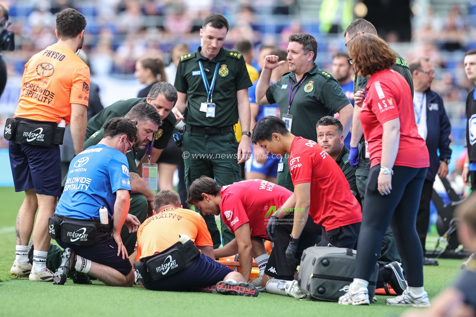 Nathan Lowe of Wigan Warriors receives treatment for a heavy injury during the Betfred Super League Magic Weekend match Wigan Warriors vs St Helens at Hill Dickinson Stadium, Liverpool, United Kingdom on 05 July 2026

(Photo by Mark Cosgrove/News Images)
