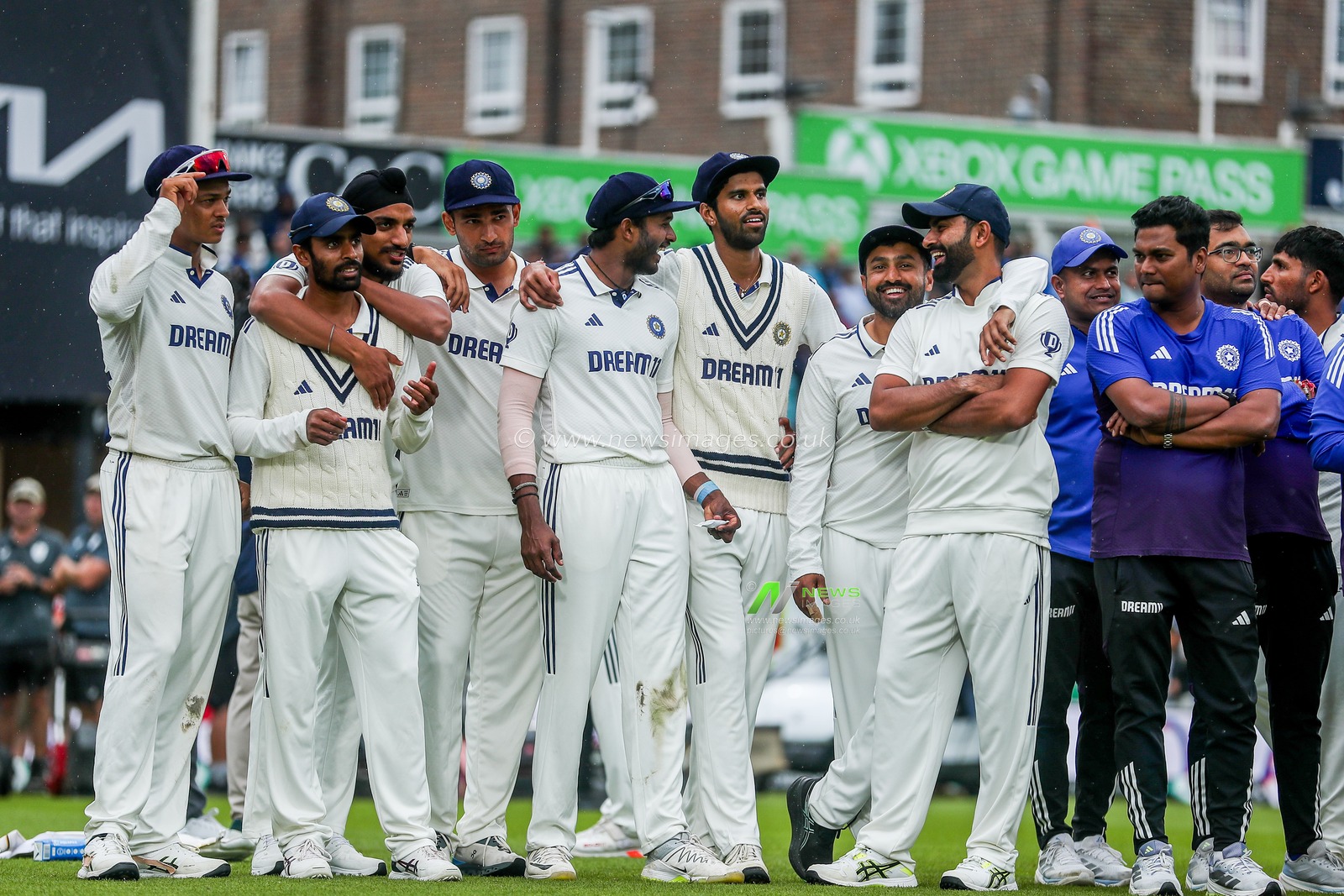India celebrate as the series is drawn following the 5th Rothesay Test Match day 5 England v India at The Kia Oval, London, United Kingdom, 4th August 2025

(Photo by Izzy Poles/News Images)