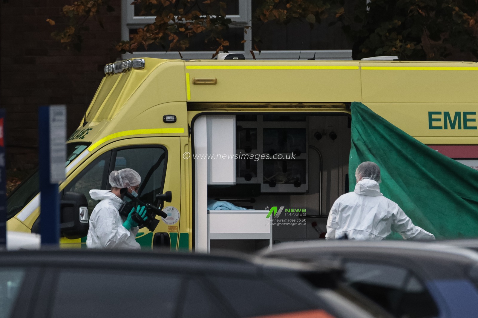 A forensic police officer analyses crime scene during the Manchester synagogue attack at Manchester Synagogue, Manchester, United Kingdom, 2nd October 2025

(Photo by Mark Cosgrove/News Images)