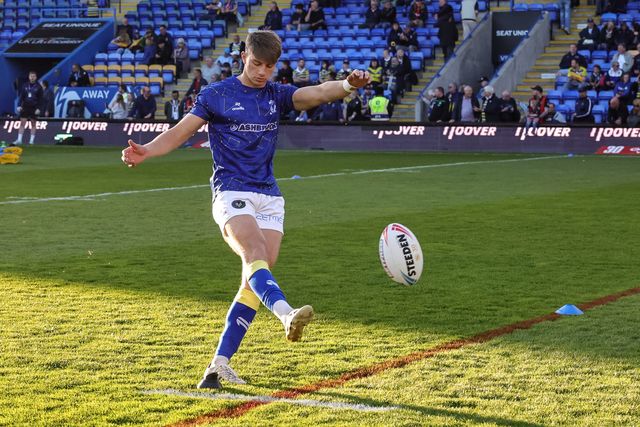 Ewan Irwin of Warrington Wolves in the pre-game warm up during the Betfred Super League round 9 match Warrington Wolves vs Wigan Warriors at The Halliwell Jones Stadium, Warrington, United Kingdom on 24 April 2026

(Photo by Mark Cosgrove/News Images)