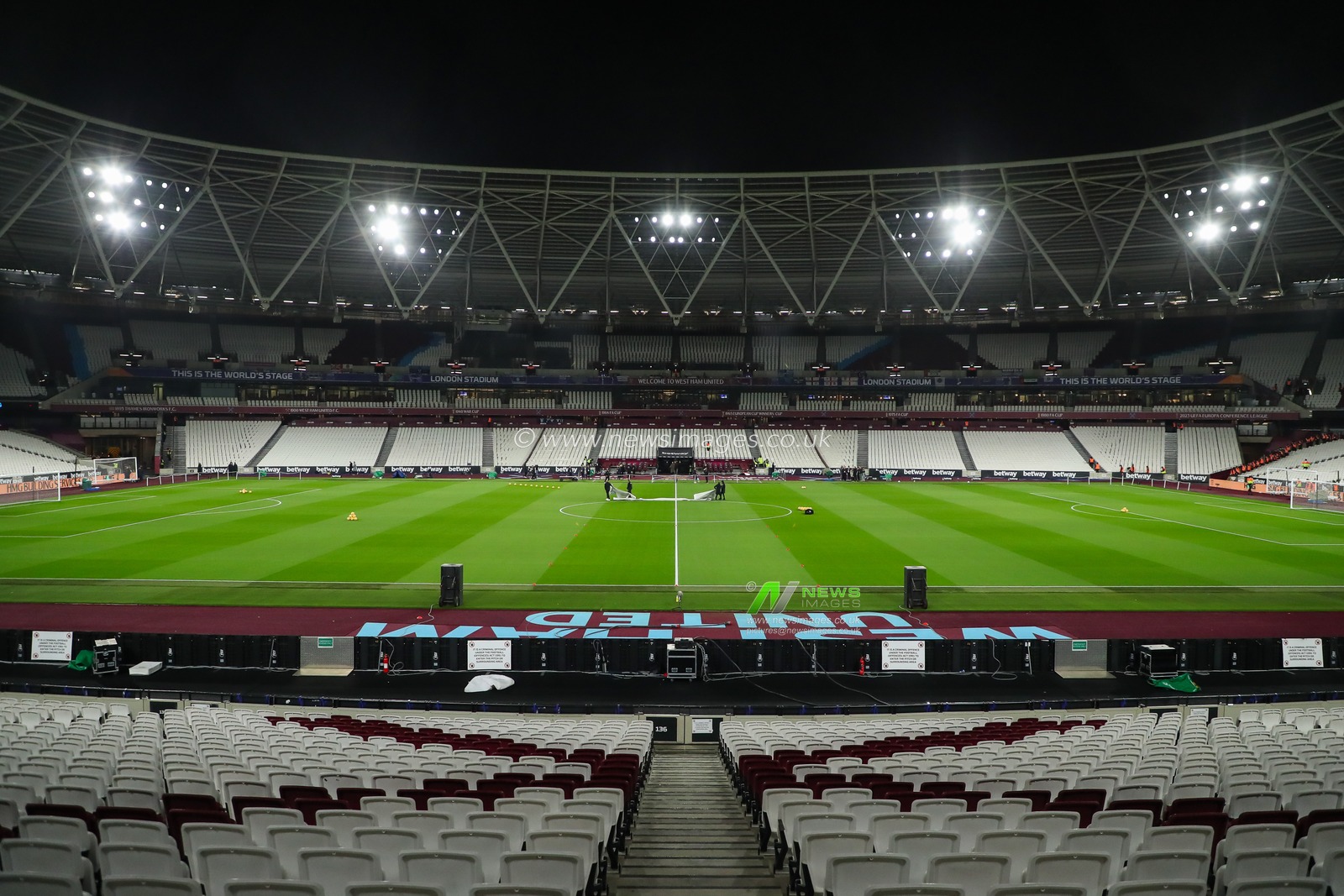 A general view of London Stadium, Home of West Ham United, during the Premier League match West Ham United vs Wolverhampton Wanderers at London Stadium, London, United Kingdom, 9th December 2024

(Photo by Izzy Poles/News Images)