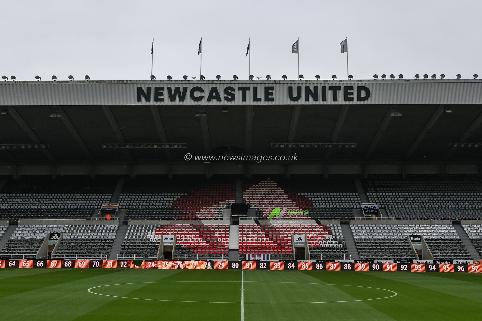 A general view of St Jamesâ€™ Park during the Premier League match Newcastle United vs Arsenal at St. James's Park, Newcastle, United Kingdom, 2nd November 2024

(Photo by Mark Cosgrove/News Images)