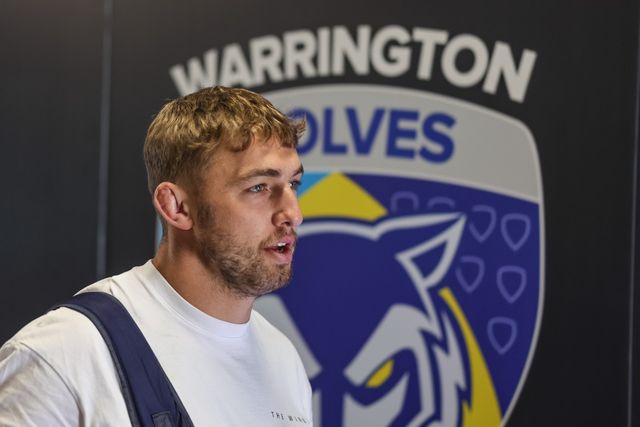 Sam Powell of Warrington Wolves arrives during the Betfred Super League Round 25 match Warrington Wolves vs Leigh Leopards at Halliwell Jones Stadium, Warrington, United Kingdom, 6th September 2025

(Photo by Mark Cosgrove/News Images)