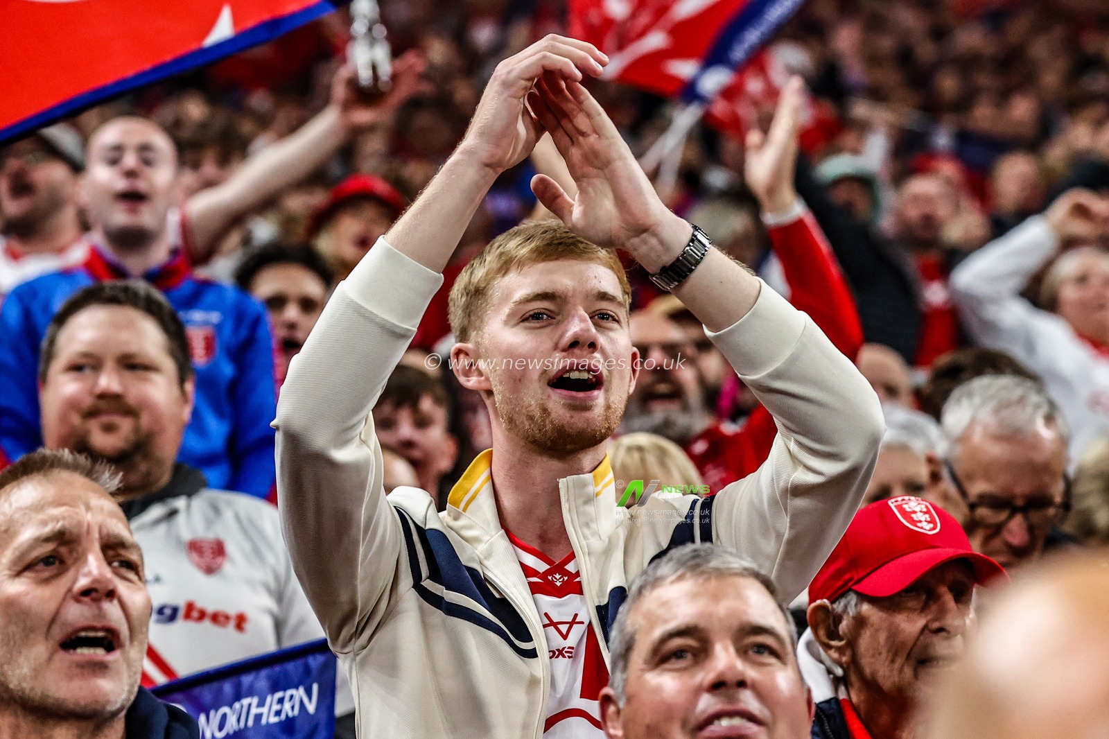 Hull KR fans celebrate winning the Grand Final during the 2025 Betfred Super League Grand Final Hull KR v Wigan Warriors at Old Trafford, Manchester, United Kingdom, 11th October 2025

(Photo by Alfie Cosgrove/News Images)