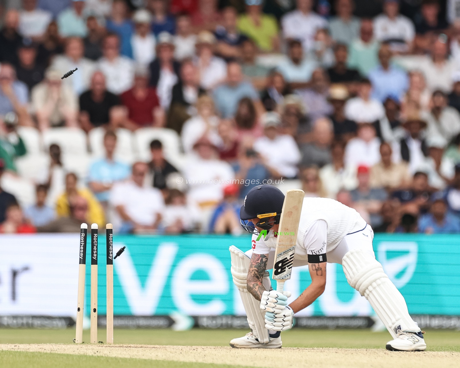 The bails fly high into the air as Mohammad Siraj of India bowles out Brydon Carse of England during the 1st Rothesay Test Match, Day 3 England vs India at Headingley Cricket Ground, Leeds, United Kingdom, 22nd June 2025

(Photo by Mark Cosgrove/News Images)