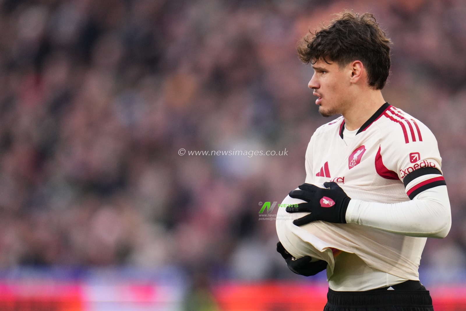 Milos Kerkez of Liverpool during the Premier League match West Ham United vs Liverpool at London Stadium, London, United Kingdom, 30th November 2025

(Photo by Harvey Murphy/News Images)

*** GER AUT SUI OUT ***