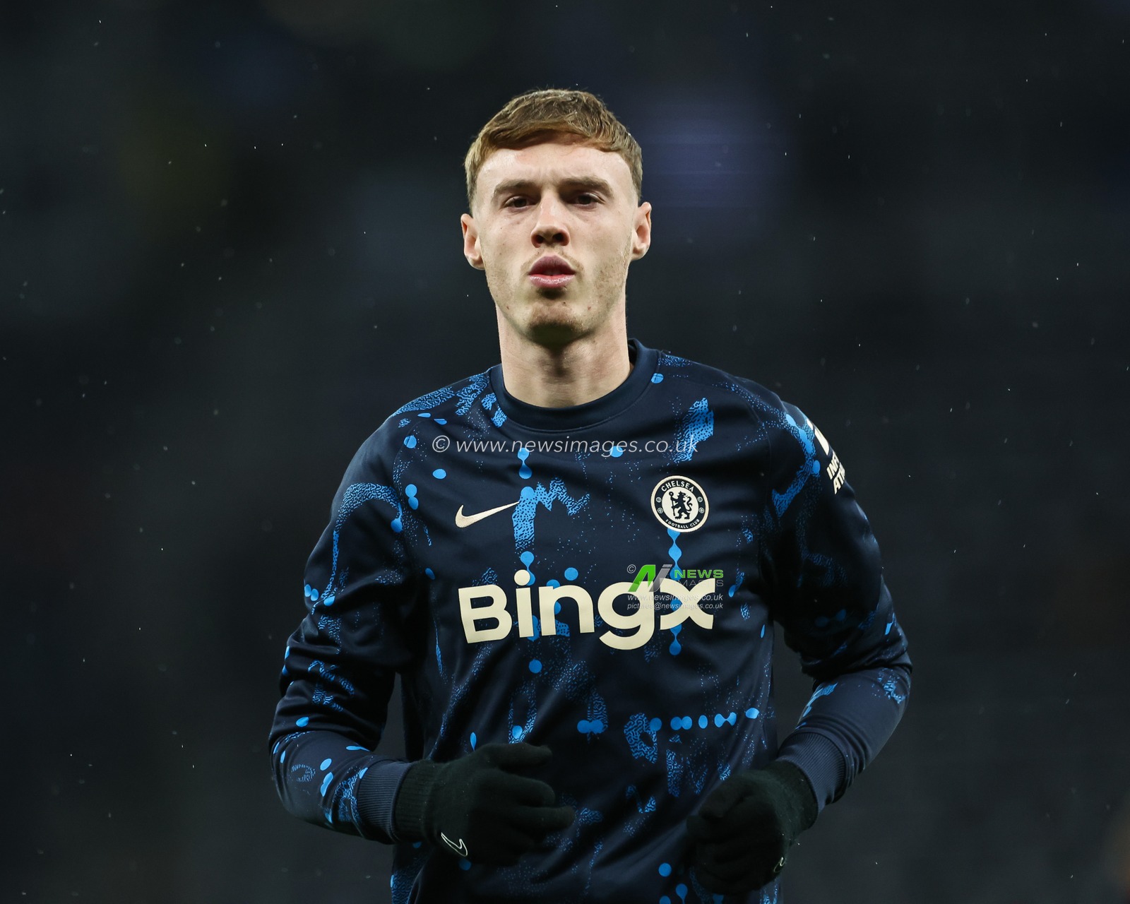 Cole Palmer of Chelsea during the pre-game warmup ahead of the Premier League match Tottenham Hotspur vs Chelsea at Tottenham Hotspur Stadium, London, United Kingdom, 8th December 2024

(Photo by Mark Cosgrove/News Images)