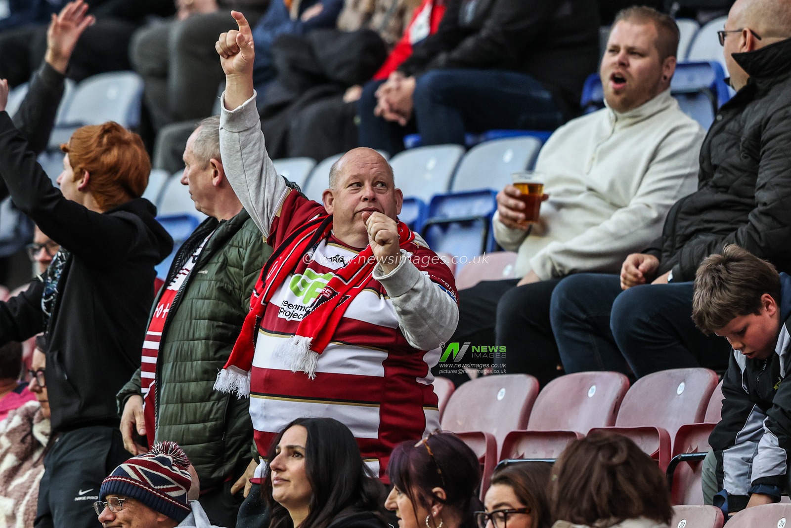 Wigan fans celebrate a try during the Betfred Super League round 11 match Wigan Warriors vs Leeds Rhinos at The Brick Community Stadium, Wigan, United Kingdom on 15 May 2026

(Photo by Alfie Cosgrove/News Images)