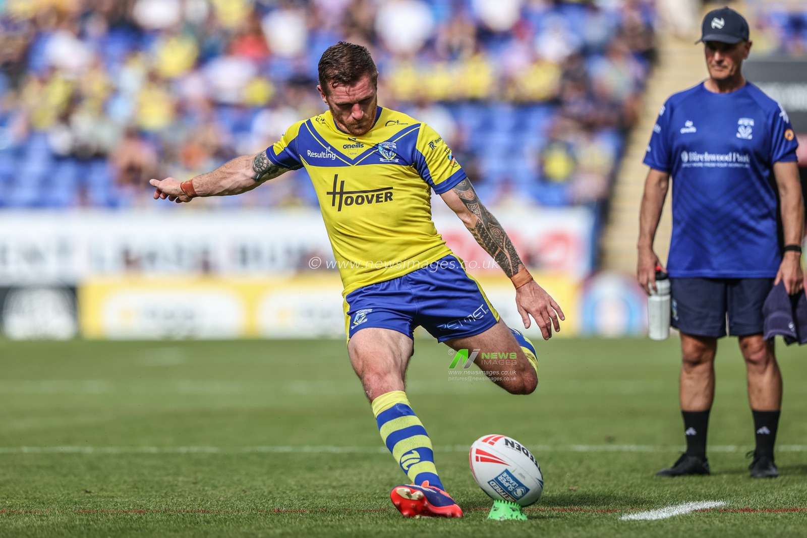 Marc Sneyd of Warrington Wolves converts for a goal during the Betfred Super League round 16 match Warrington Wolves vs Hull FC at Halliwell Jones Stadium, Warrington, United Kingdom, 28th June 2025

(Photo by Alfie Cosgrove/News Images)