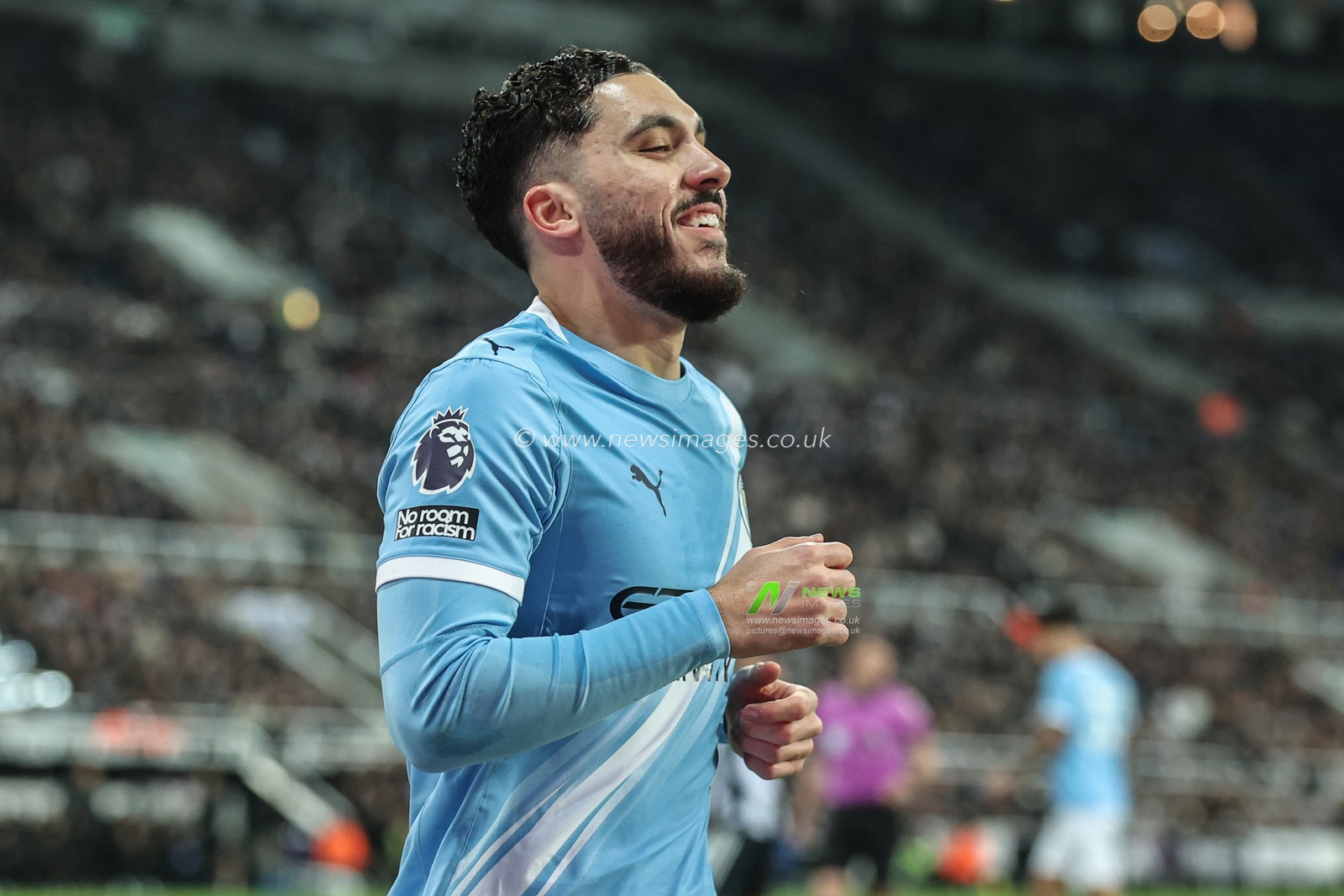Rayan Cherki of Manchester City during the Premier League match Newcastle United vs Manchester City at St. James's Park, Newcastle, United Kingdom, 21st November 2025

(Photo by Alfie Cosgrove/News Images)

*** GER AUT SUI OUT ***