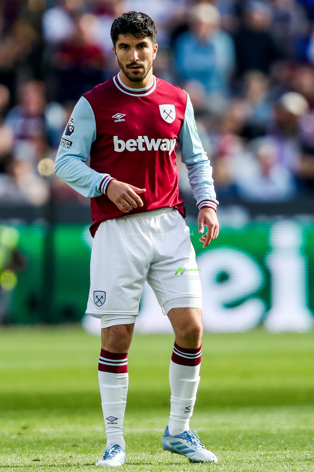 Carlos Soler of West Ham United looks on during the Premier League match West Ham United vs Bournemouth at London Stadium, London, United Kingdom, 5th April 2025

(Photo by Izzy Poles/News Images)