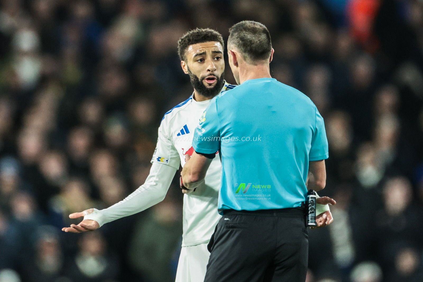 Jayden Bogle of Leeds United reacts to referee Stuart Attwell during the Premier League match Leeds United vs Sunderland at Elland Road, Leeds, United Kingdom on 03 March 2026

(Photo by Mark Cosgrove/News Images)