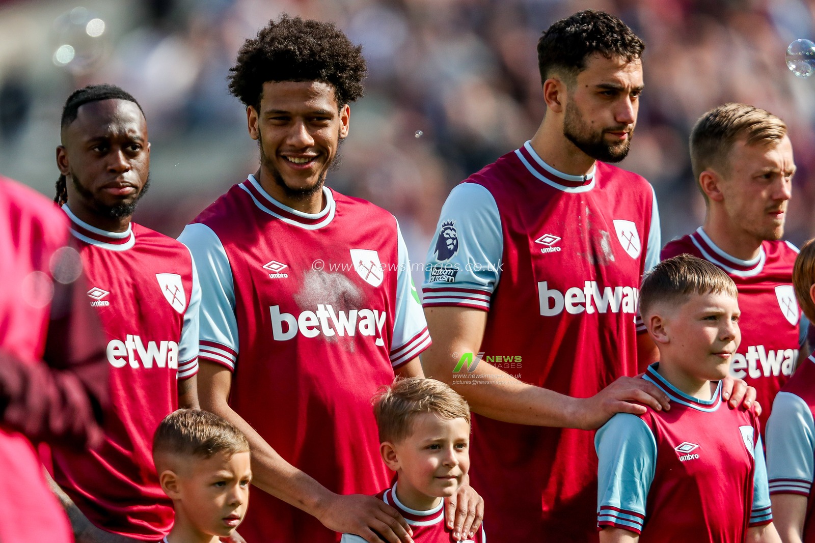 Jean-Clair Todibo of West Ham United lines up prior to the Premier League match West Ham United vs Bournemouth at London Stadium, London, United Kingdom, 5th April 2025

(Photo by Izzy Poles/News Images)