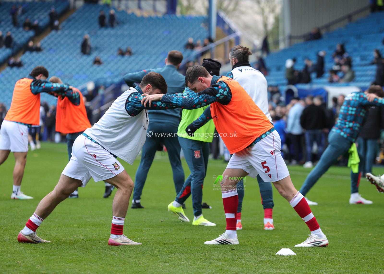 Dominic Hyam of Wrexham in the pregame warmup session during the Sky Bet Championship match Sheffield Wednesday vs Wrexham at Hillsborough, Sheffield, United Kingdom, 31st January 2026

(Photo by Richard Bierton/News Images)