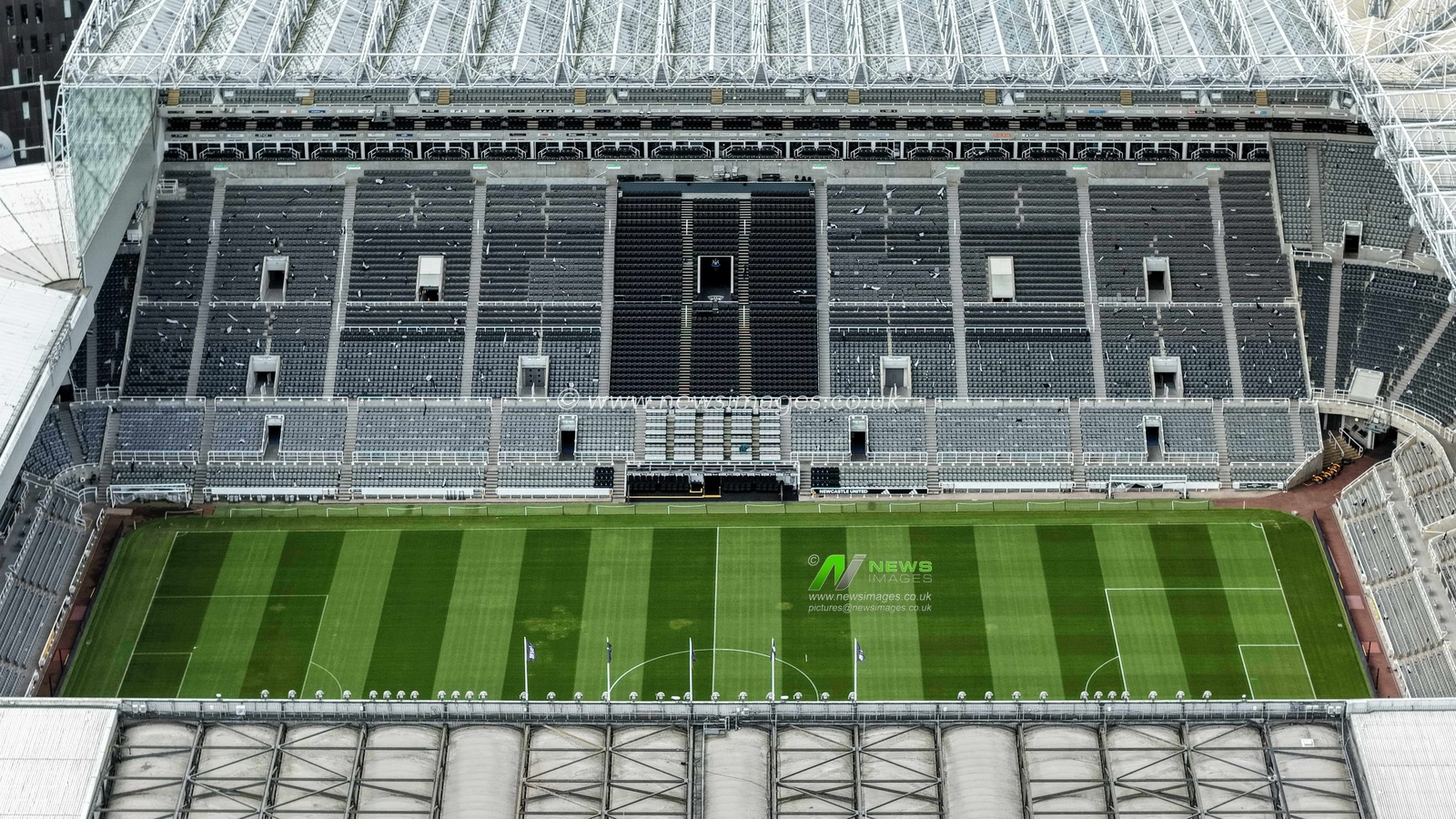 An aerial view of St James’ Park and the dugout during the Pre-season friendly match Newcastle United vs Espanyol at St. James's Park, Newcastle, United Kingdom, 8th August 2025

(Photo by Mark Cosgrove/News Images)