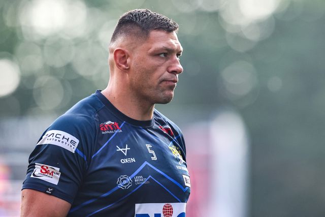 Ryan Hall of Leeds Rhinos in the pre-game warm up during the Betfred Super League round 16 match Leeds Rhinos vs Hull KR at AMT Headingley Stadium, Leeds, United Kingdom on 26 June 2026

(Photo by Alfie Cosgrove/News Images)