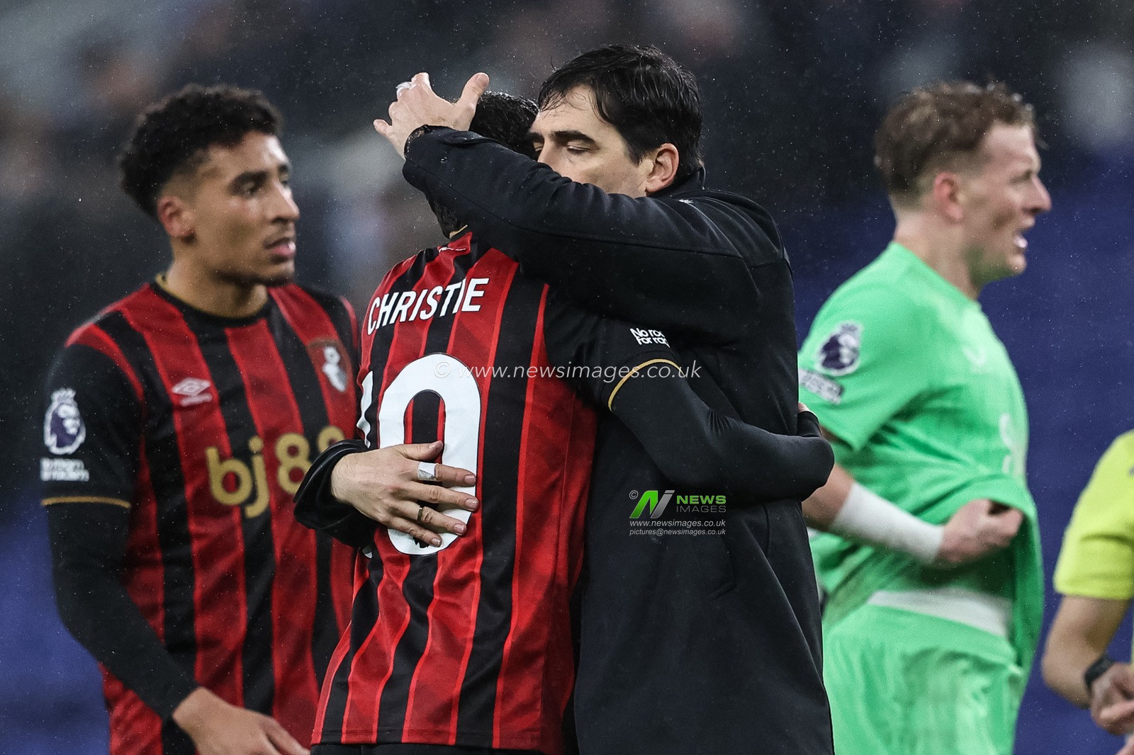 Andoni Iraola manager of Bournemouth embraces Ryan Christie of Bournemouth during the Premier League match Everton vs Bournemouth at Hill Dickinson Stadium, Liverpool, United Kingdom on 10 February 2026

(Photo by Alfie Cosgrove/News Images)