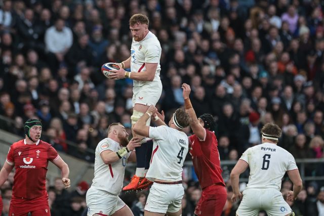 Ollie Chessum of England wins the jumps up to win the ball in a lineout during the Guinness Six Nations 2026 match England vs Wales at Allianz Stadium, Twickenham, United Kingdom on 07 February 2026

(Photo by Mark Cosgrove/News Images)