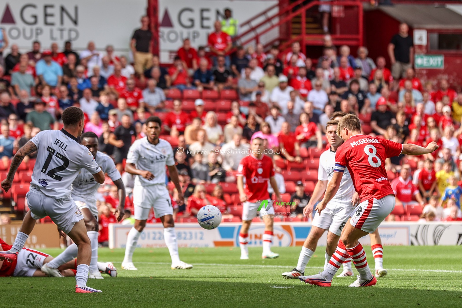 Cameron McGeehan of Barnsley takes a shot on goal during the Sky Bet League One match Barnsley vs Bromley at Oakwell, Barnsley, United Kingdom on 15 August 2026

(Photo by Alfie Cosgrove/News Images)