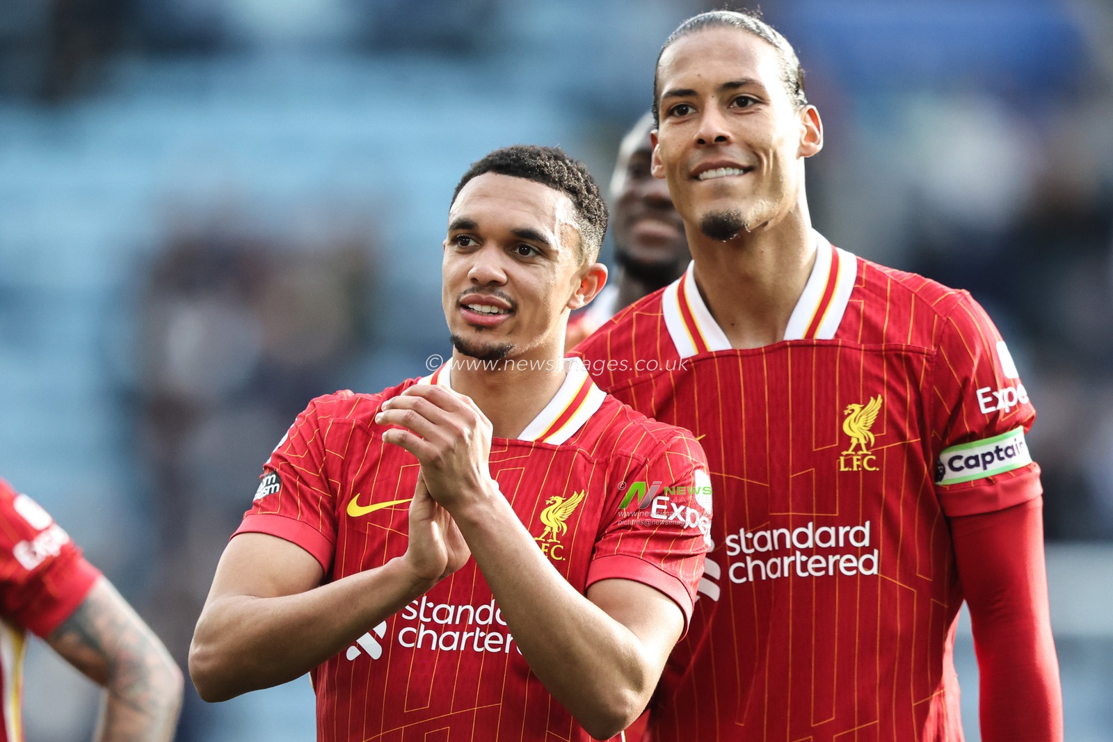 Trent Alexander-Arnold of Liverpool applauds the travelling fans after the Premier League match Leicester City vs Liverpool at King Power Stadium, Leicester, United Kingdom, 20th April 2025

(Photo by Alfie Cosgrove/News Images)