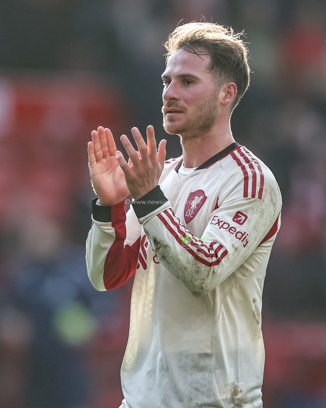 Alexis Mac Allister of Liverpool applauds the fans after the game during the Premier League match Nottingham Forest vs Liverpool at City Ground, Nottingham, United Kingdom on 22 February 2026

(Photo by Alfie Cosgrove/News Images)